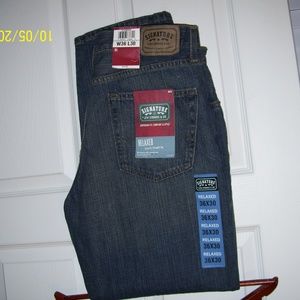 SIGNATURE LEVI STRAUSS & CO JEANS  36 X 30
